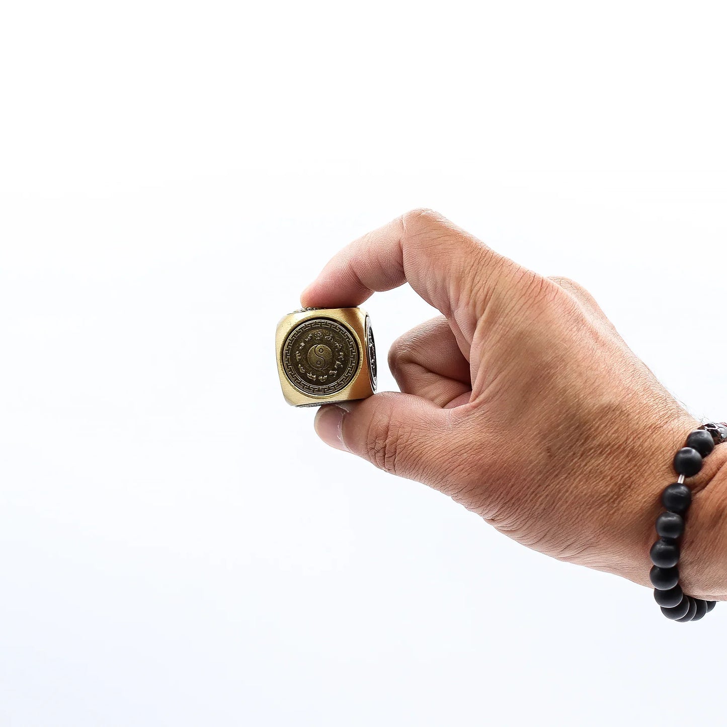 Feng Shui Fortune Fidget Spinner – Energy, Luck & Focus Tool - Underground Allure