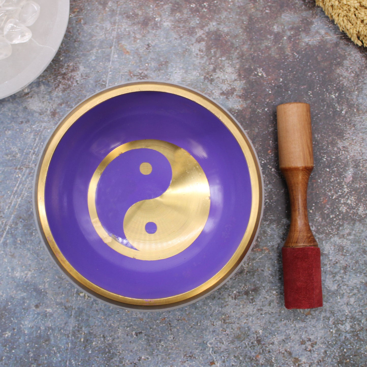 over head shot of Lrg Yin & Yang Singing Bowl Set- White/Purple 14cm
