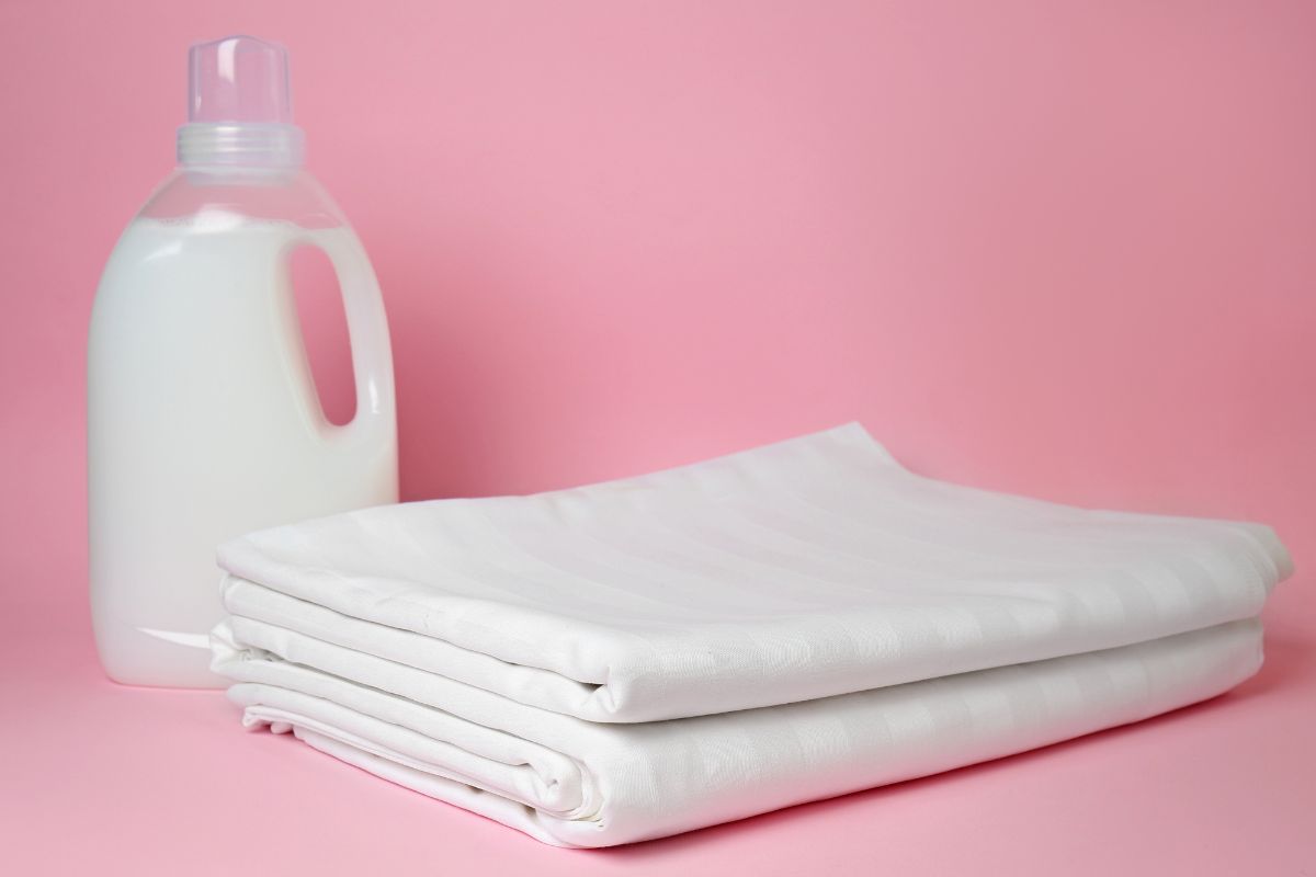 How to Wash Cotton Bed Sheets and Keep Them Hygienic