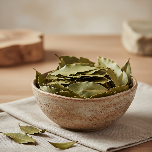 Bay Leaves (Laurus nobilis) – Mediterranean Legend & Culinary Essential